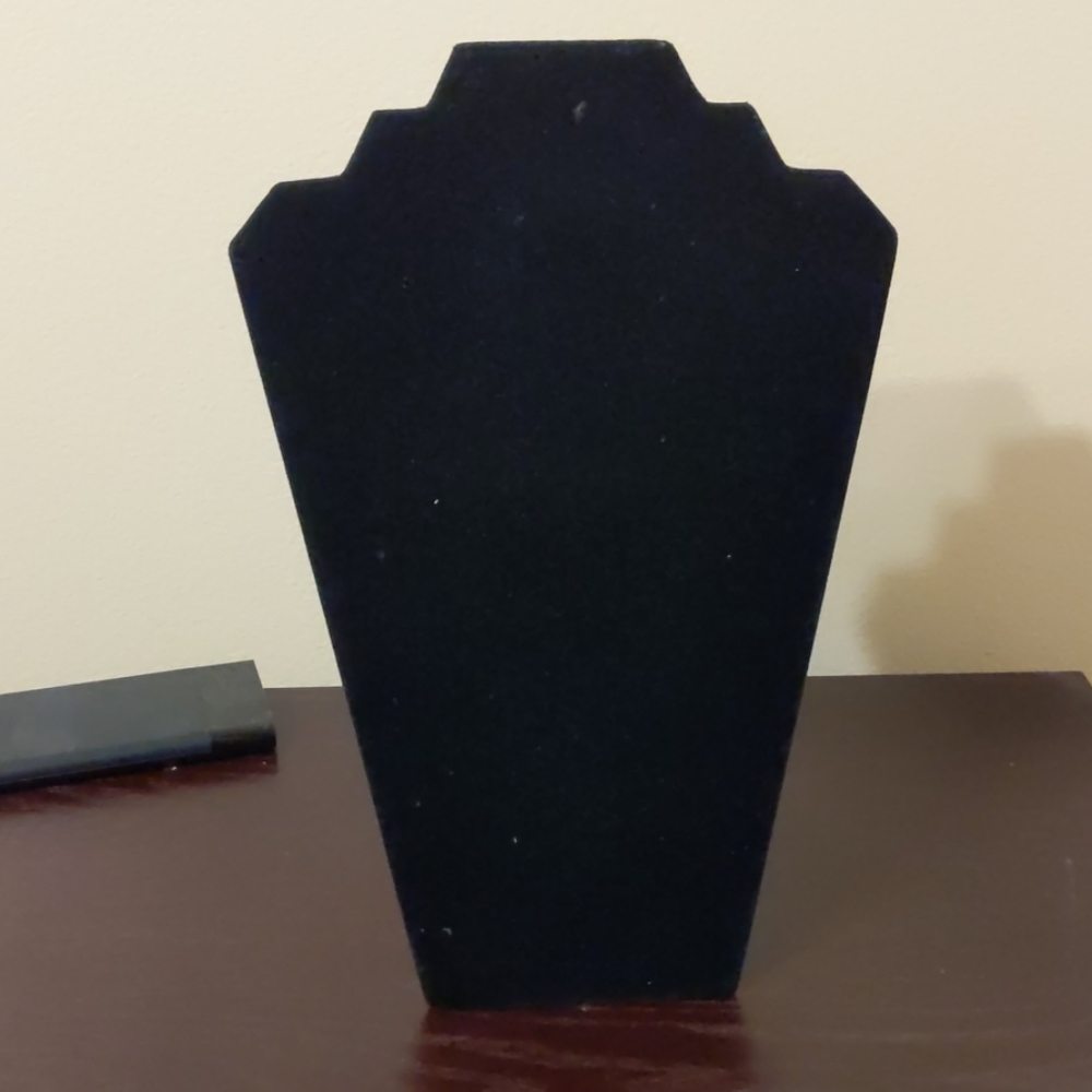 2 Necklace Black Velvet Cardboard Stand